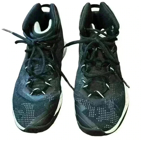 Under Armour Black and White High Top Shoes Kids Size 4 Youth - Picture 4 of 15